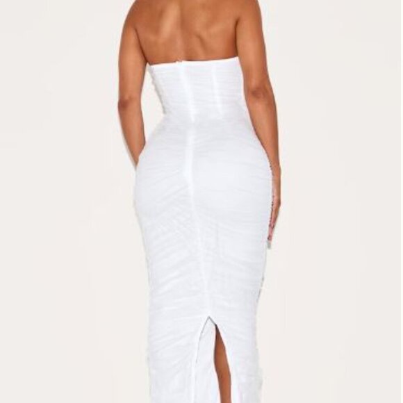 PrettyLittleThing White Ruched Strapless Sheath Dress - Picture 5 of 16